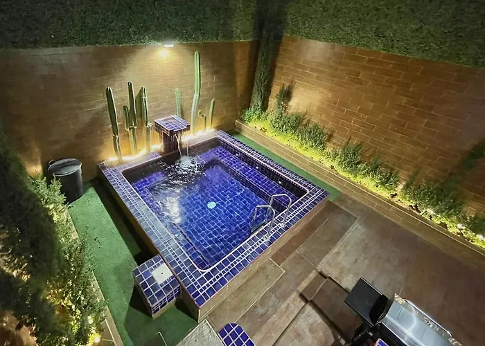 Salvatierra Home